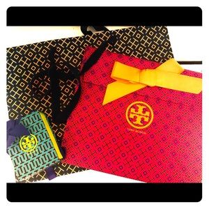 FREE Gift Wrap for Tory Sales this weekend!!